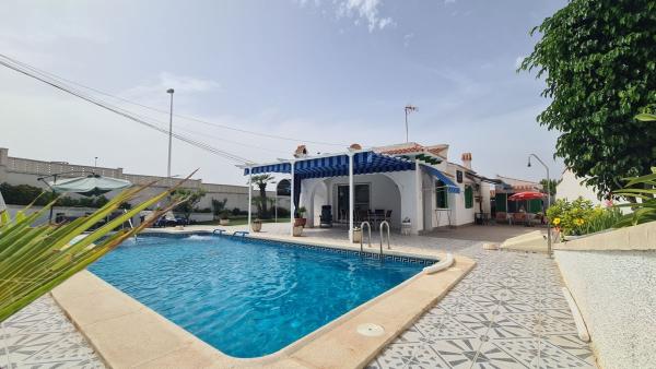 Casa o chalet independiente en Calle San Sebastian, 1, Arenales del Sol, Elche / Elx photo 1