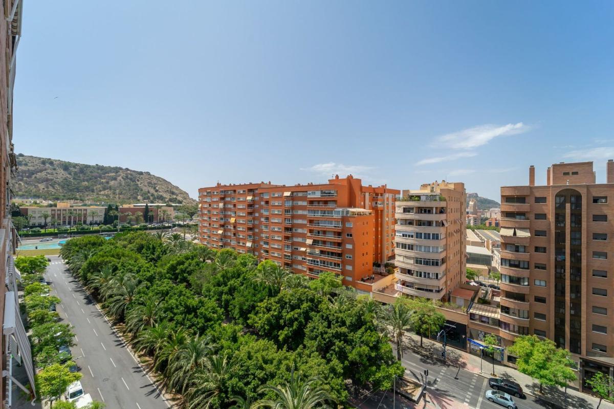 Продажа квартиры на Piso en Avenida Pintor Xavier Soler, 13, Garbinet - Parque de las Avenidas, Alicante / Alacant, Аликанте / Алакант
 photo 3