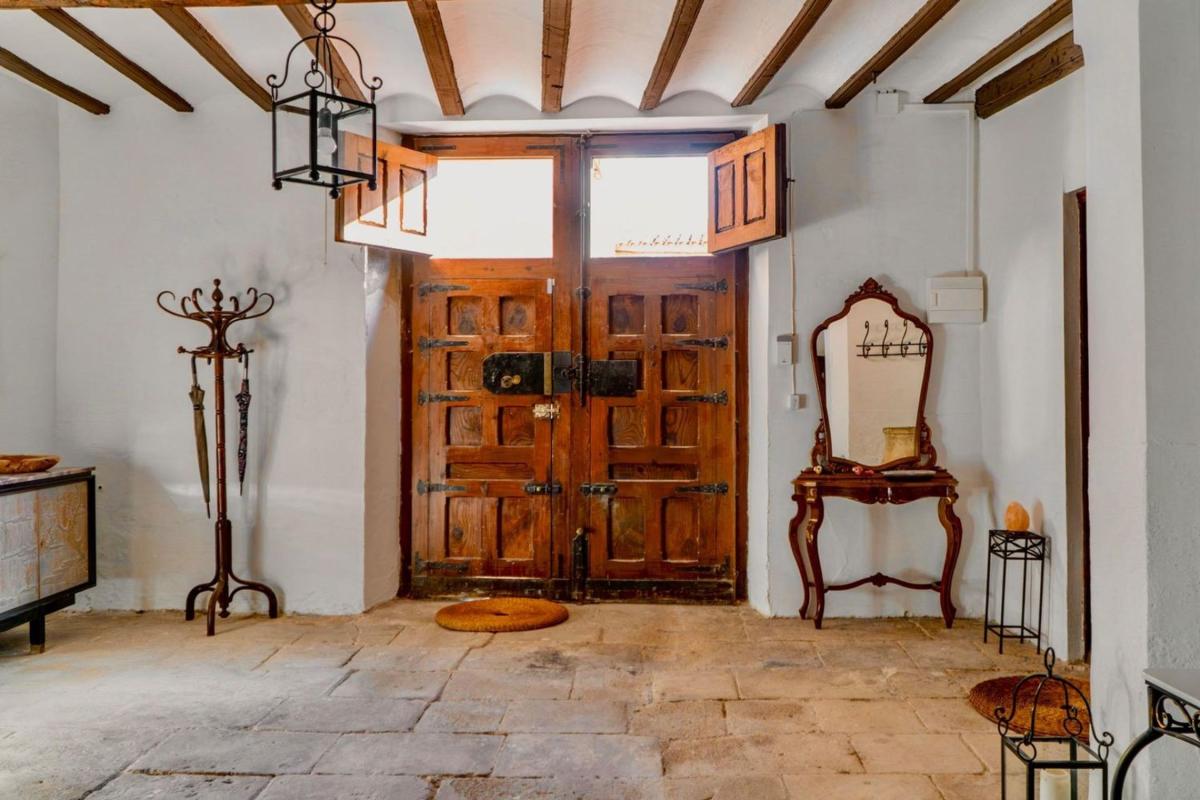 Properties for sale and rent in Spain photo 4