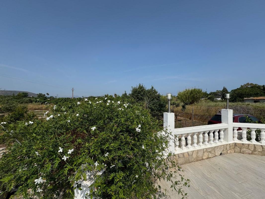 Properties for sale and rent in Spain photo 3
