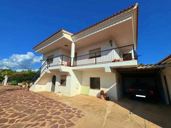 Частный шале на продаже в  Casa o chalet en Partida Beniadla, La Xara - La Sella - Jesús Pobre, Denia, Дения photo 1