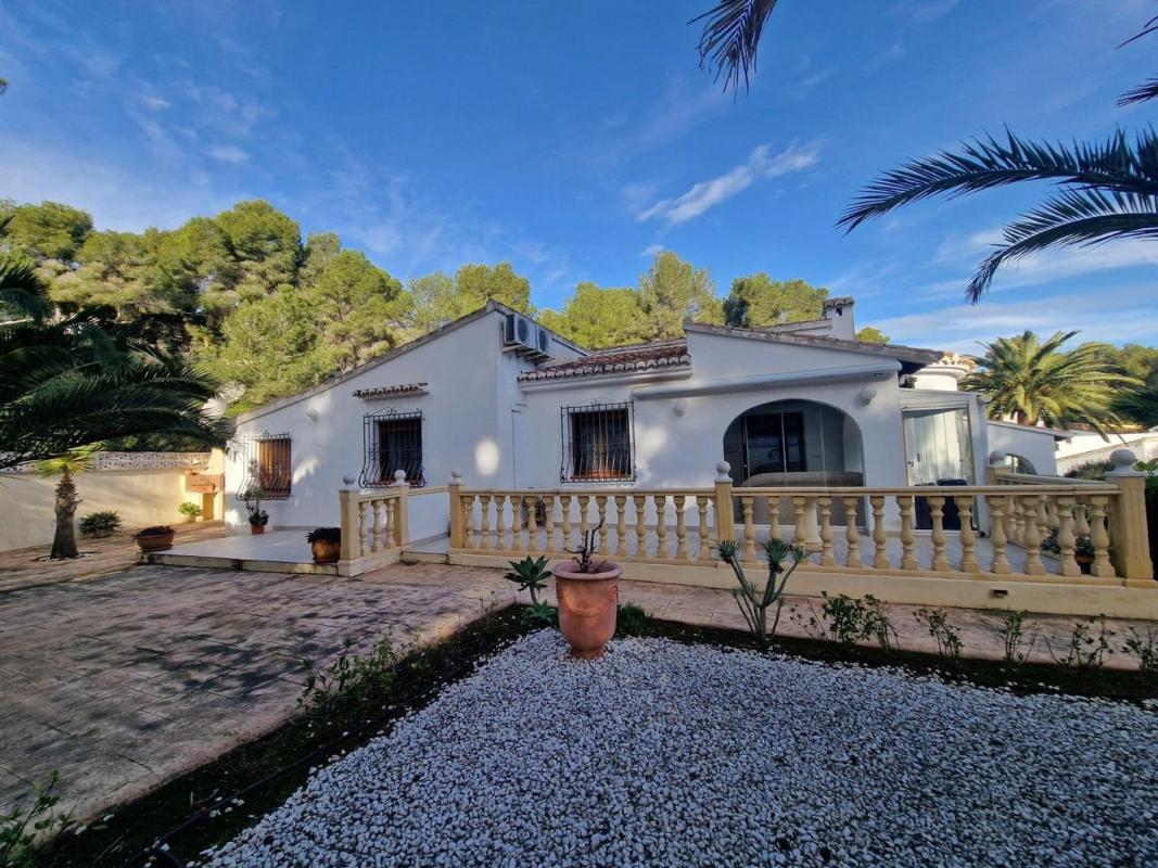 Venta de chalet independiente en Casa o chalet en Pinar de Advocat-Cometa, Moraira, Moraira
photo 1