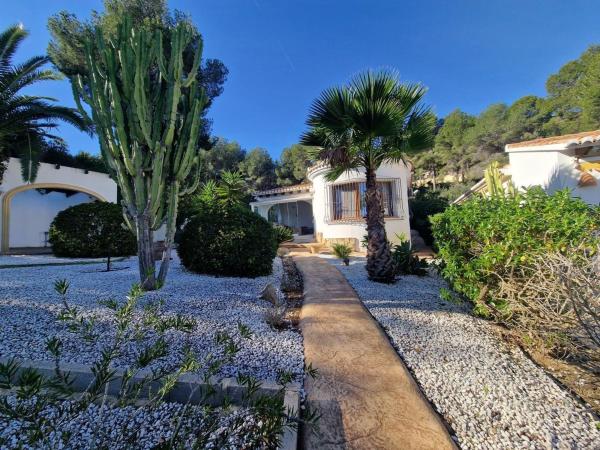 Chalet independiente en venta en Casa o chalet en Pinar de Advocat-Cometa, Moraira, Moraira
thumbnail 2