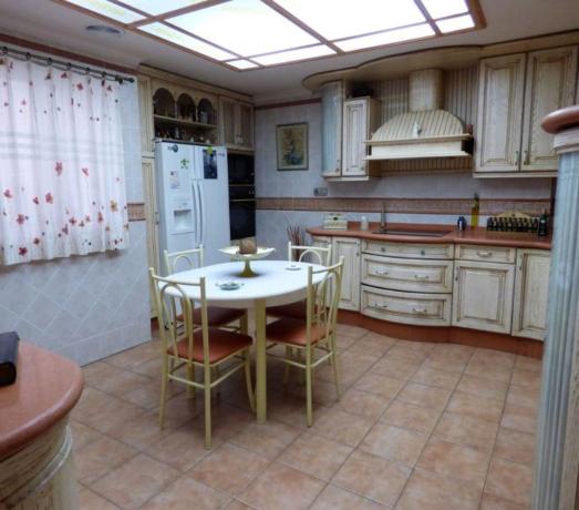 Chalet adosado en Calle Alarico López-Teruel, 11, Crevillente photo 2