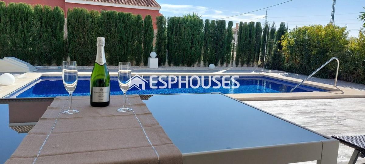 Propiedades en venta y alquiler en España photo 4