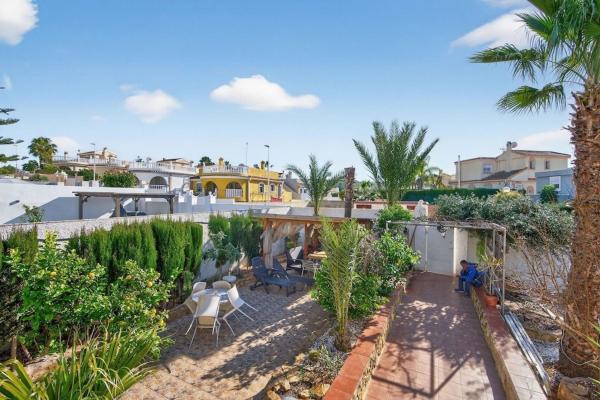 Casa o chalet independiente en Calle de Belgica, Monte y Mar, Gran Alacant thumbnail 2