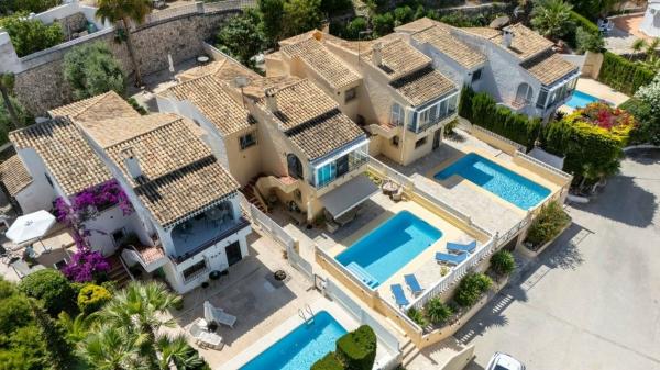 Частный шале на продаже в  Casa o chalet en Paichi, Moraira, Морайра photo 3