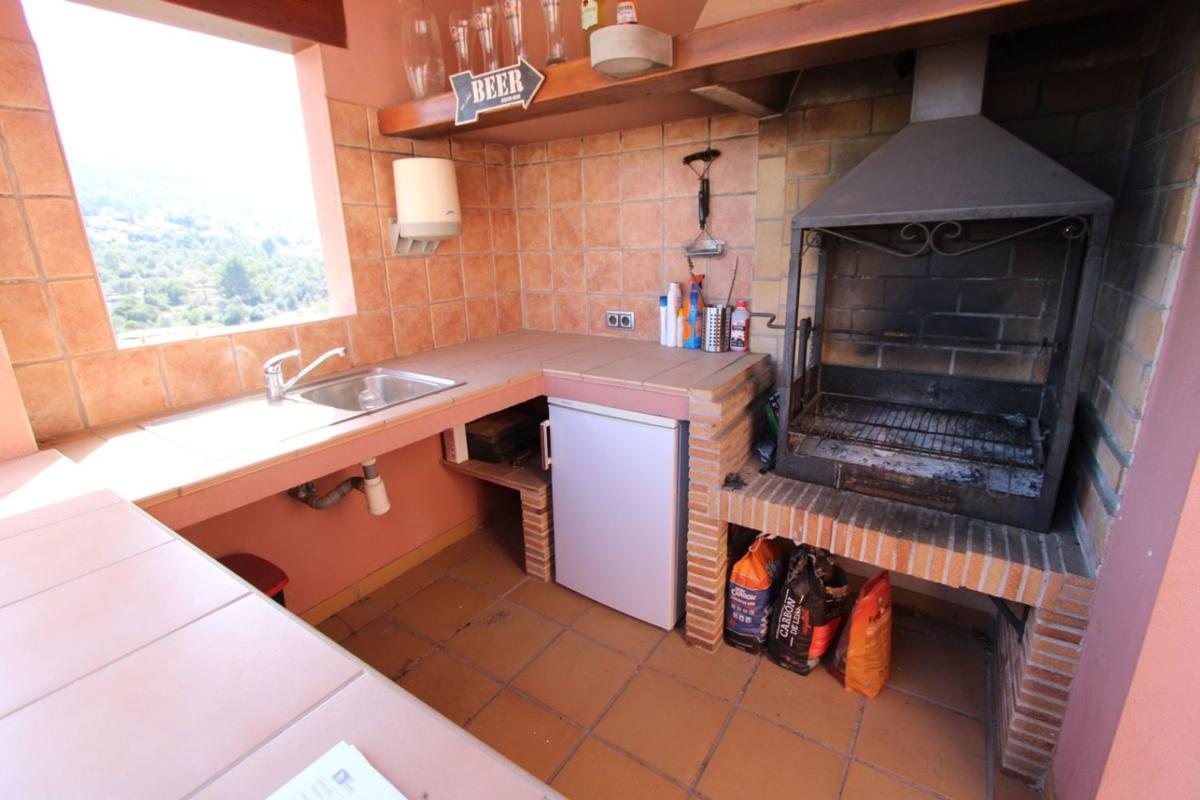 Sprzedaż niezależnego domku jednorodzinnego w Casa o chalet en Orba, Orba photo 4
