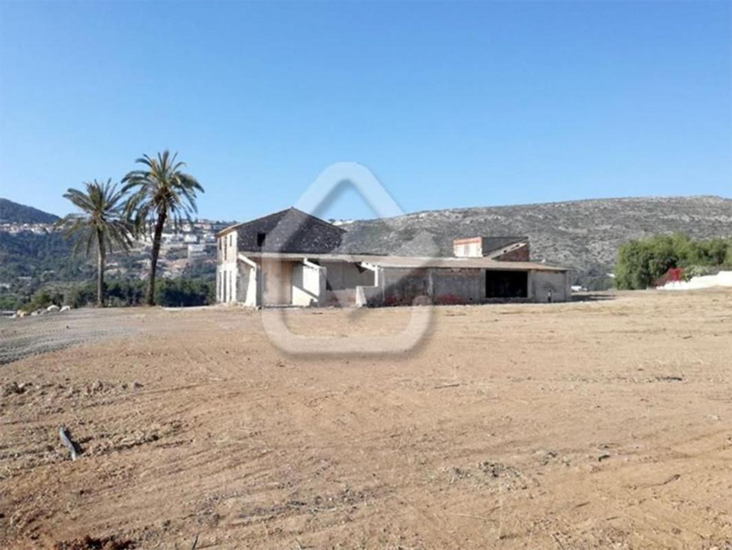 Properties for sale and rent in Spain photo 2