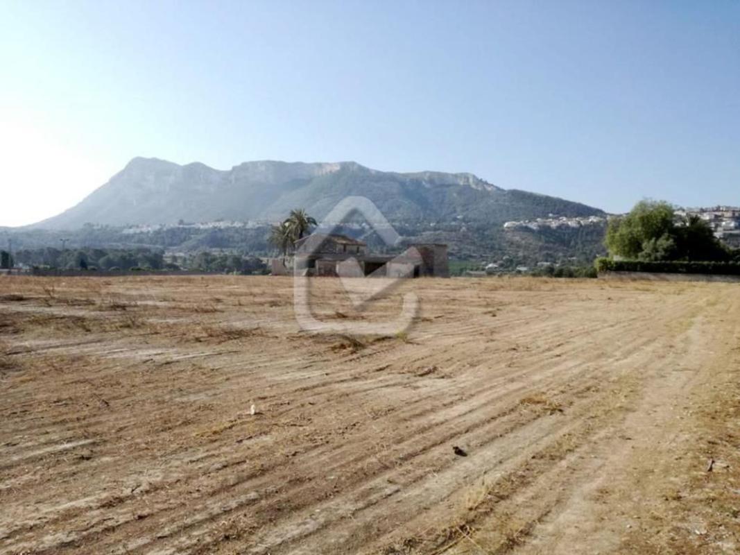 Properties for sale and rent in Spain photo 3