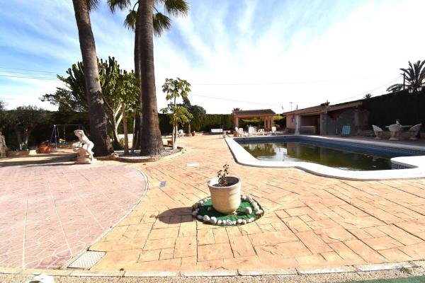 Finca rústica en venta en Finca rústica en Travalón, Elche / Elx , Elche / Elx thumbnail 2