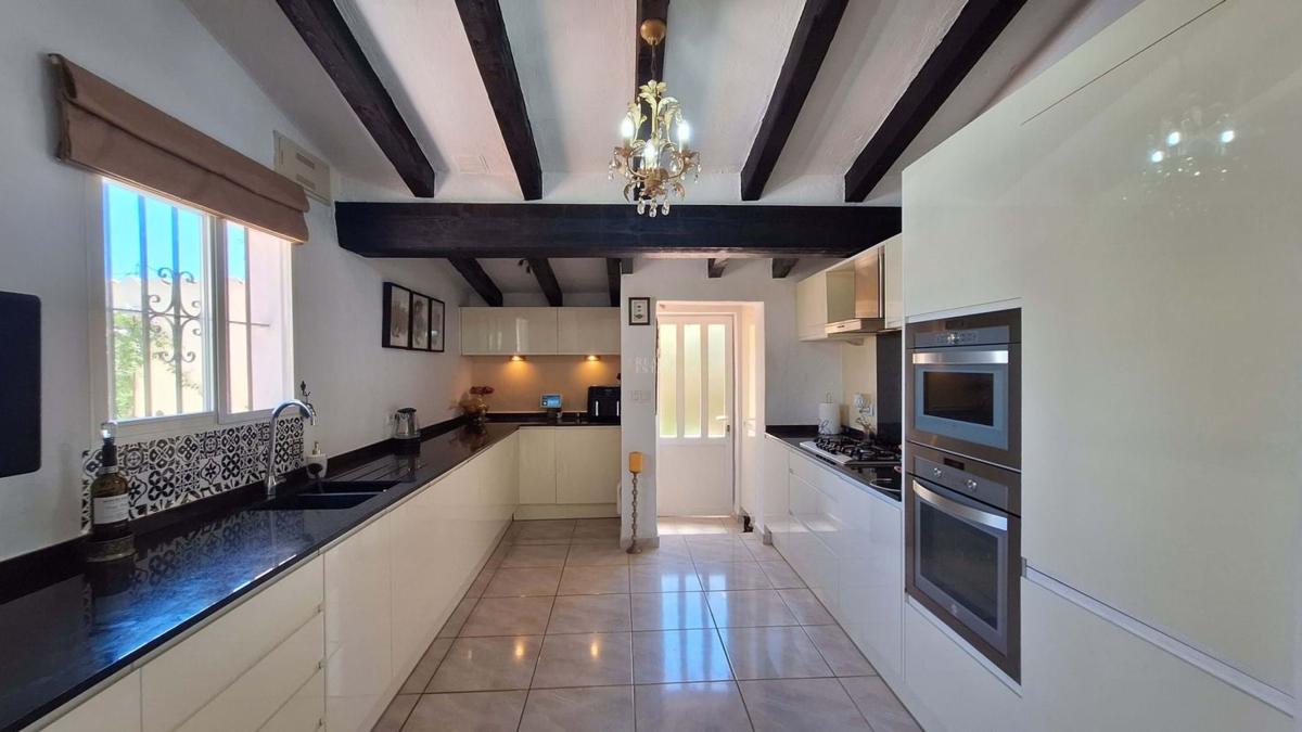 Продажа отдельного шале в  Casa o chalet en Orba, Орба photo 4