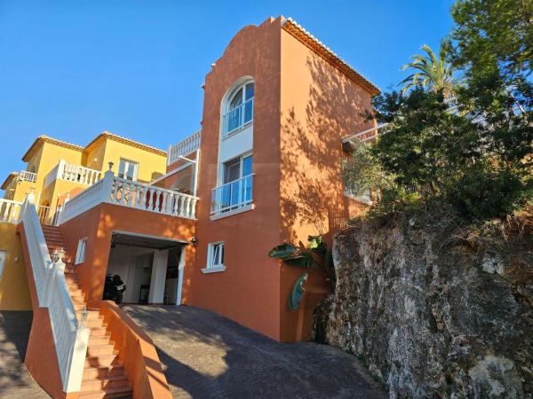 Chalet adosado en La Pedrera-Vessanes, Denia thumbnail 2