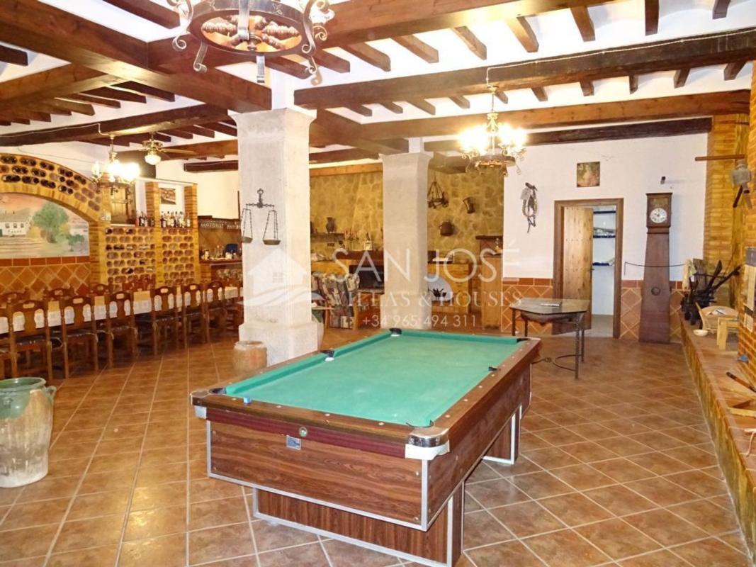 Propiedades en venta y alquiler en España photo 2