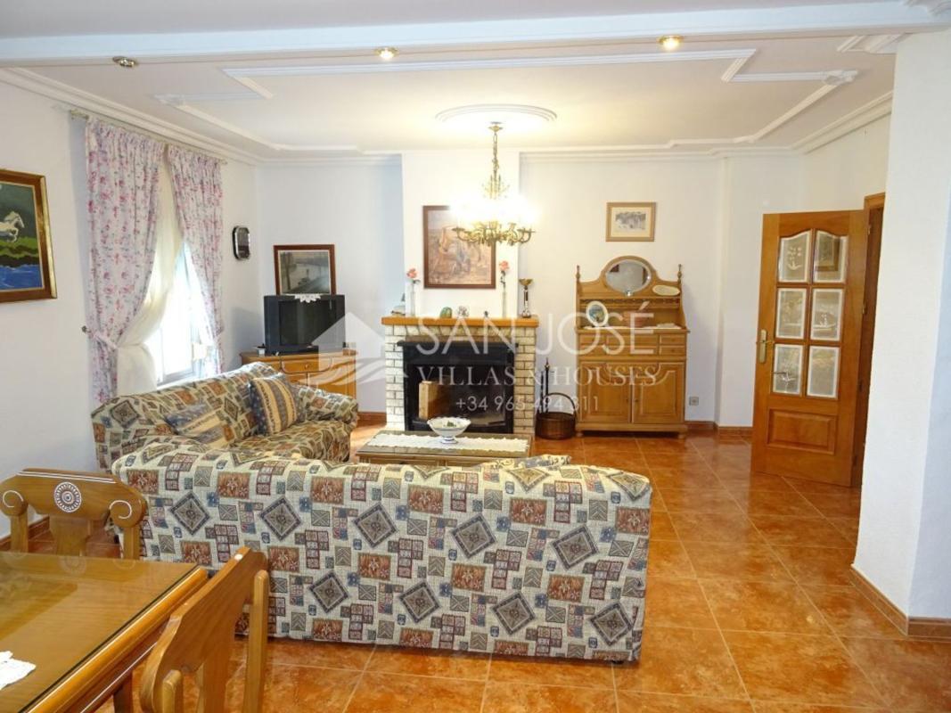 Propiedades en venta y alquiler en España photo 4