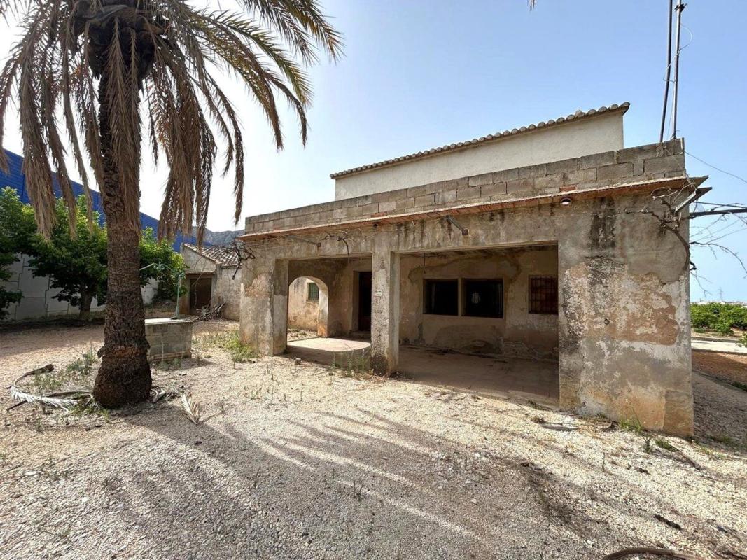 Properties for sale and rent in Spain photo 3