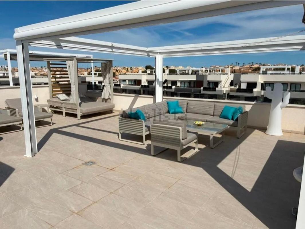 Penthouse sale in Ático en Calle Lagos de Covadonga, 4, Zona Lago - Los Almendros, Orihuela, Orihuela photo 1