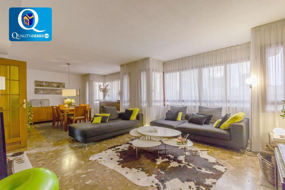 Продажа квартиры на Piso en Casco Histórico-Santa Cruz, Alicante / Alacant, Аликанте / Алакант
photo 1