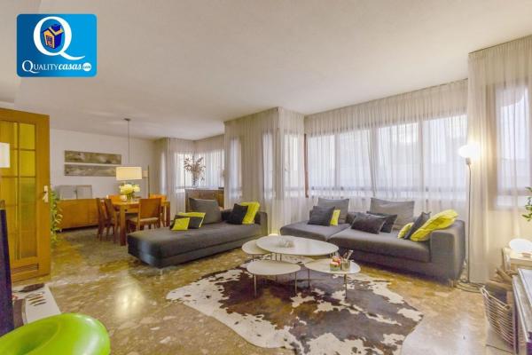 Venta de piso en Piso en Casco Histórico-Santa Cruz, Alicante / Alacant, Alicante / Alacant
photo 1
