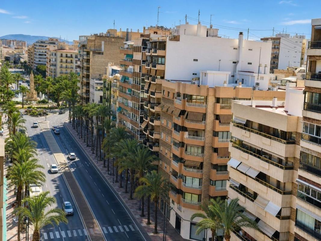 Продажа квартиры на Piso en Centro Tradicional, Alicante / Alacant, Аликанте / Алакант
photo 3