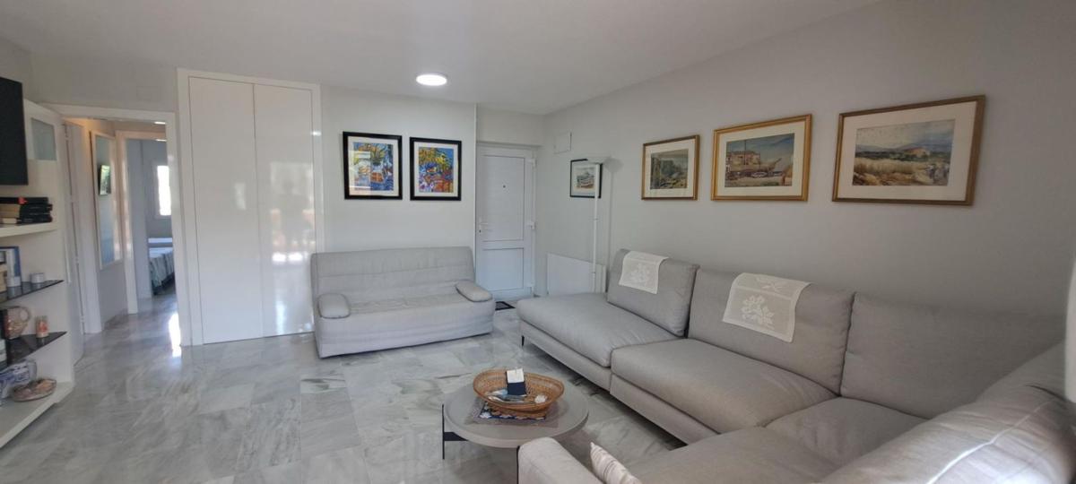 Sale of apartment in Piso en Carretera de les Marines a Dénia, Les Bovetes-La Felicidad, Denia, Denia
photo 5
