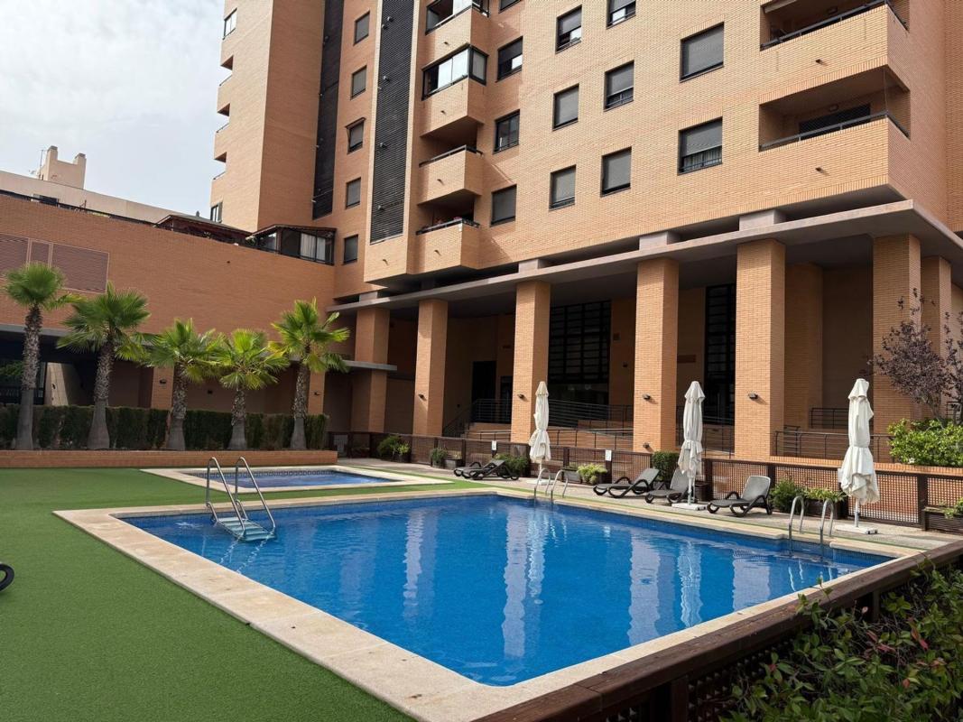 Продажа квартиры на Piso en Garbinet - Parque de las Avenidas, Alicante / Alacant, Аликанте / Алакант
photo 1