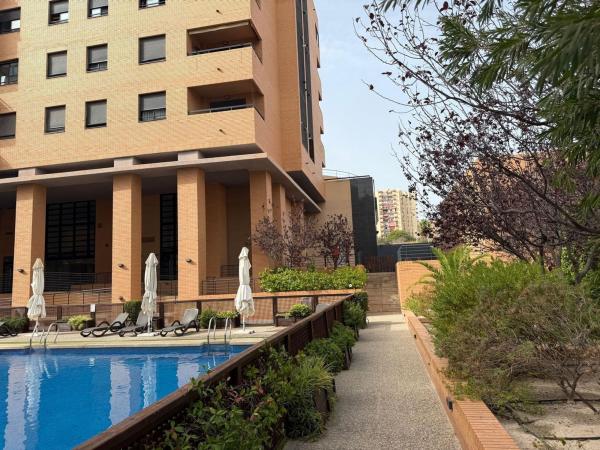 Venta de piso en Piso en Garbinet - Parque de las Avenidas, Alicante / Alacant, Alicante / Alacant
thumbnail 2