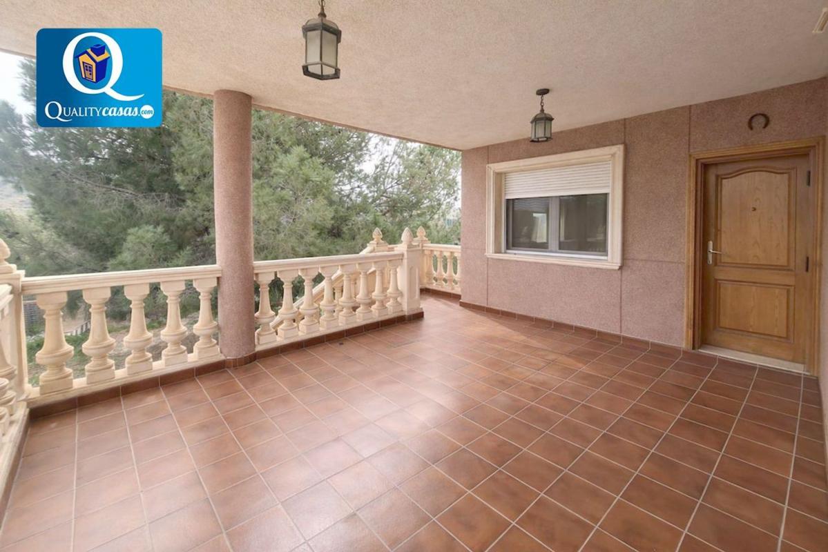 Propiedades en venta y alquiler en España photo 1