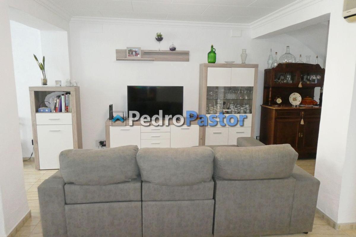 Properties for sale and rent in Spain photo 5
