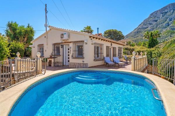 Casa o chalet independiente en Calle Cactus, 2, El Montgó, Denia photo 1