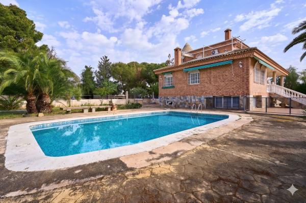 Casa o chalet independiente en Calle de la Baiona Alta s/n, Villamontes-Boqueres, San Vicente del Raspeig photo 1