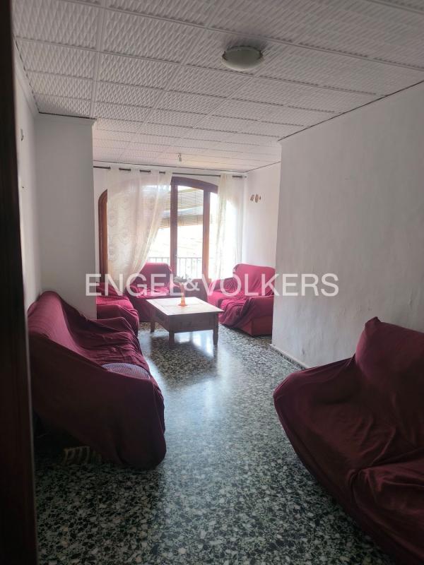 Properties for sale and rent in Spain photo 2