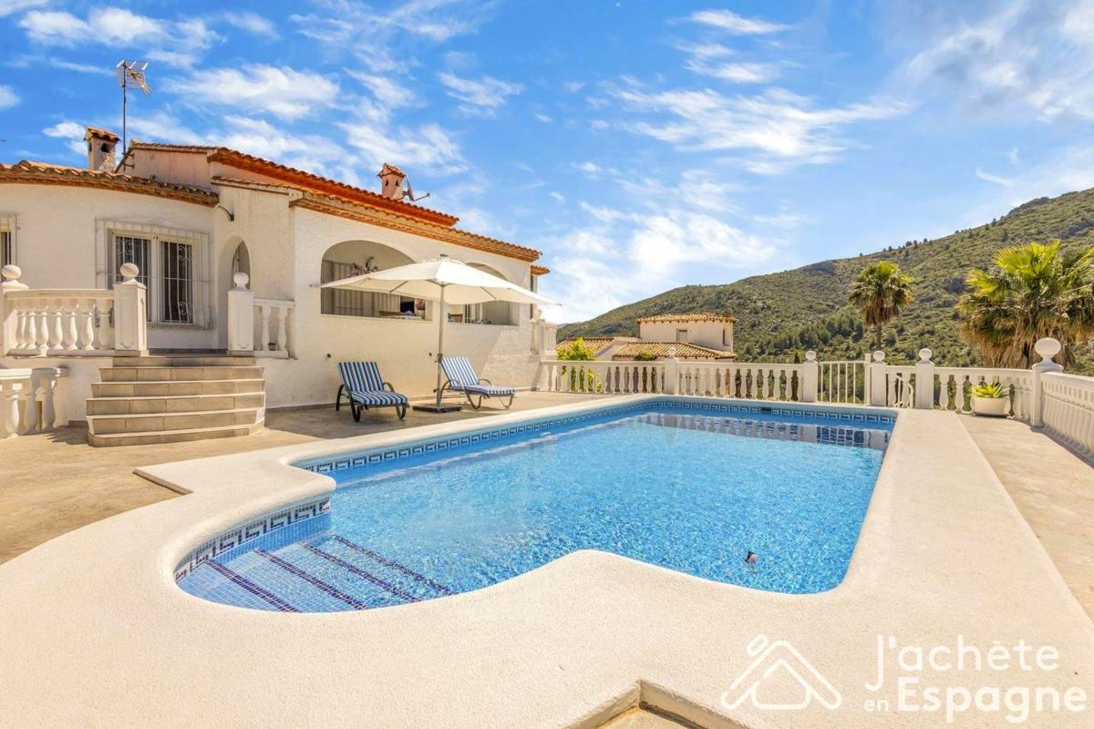 Properties for sale and rent in Spain photo 2