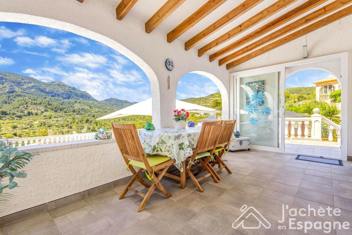 Properties for sale and rent in Spain photo 4