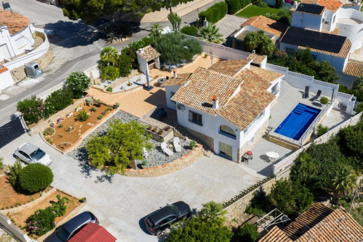 Sprzedaż niezależnego domku jednorodzinnego w Casa o chalet en El Montgó, Denia, Dénia photo 2