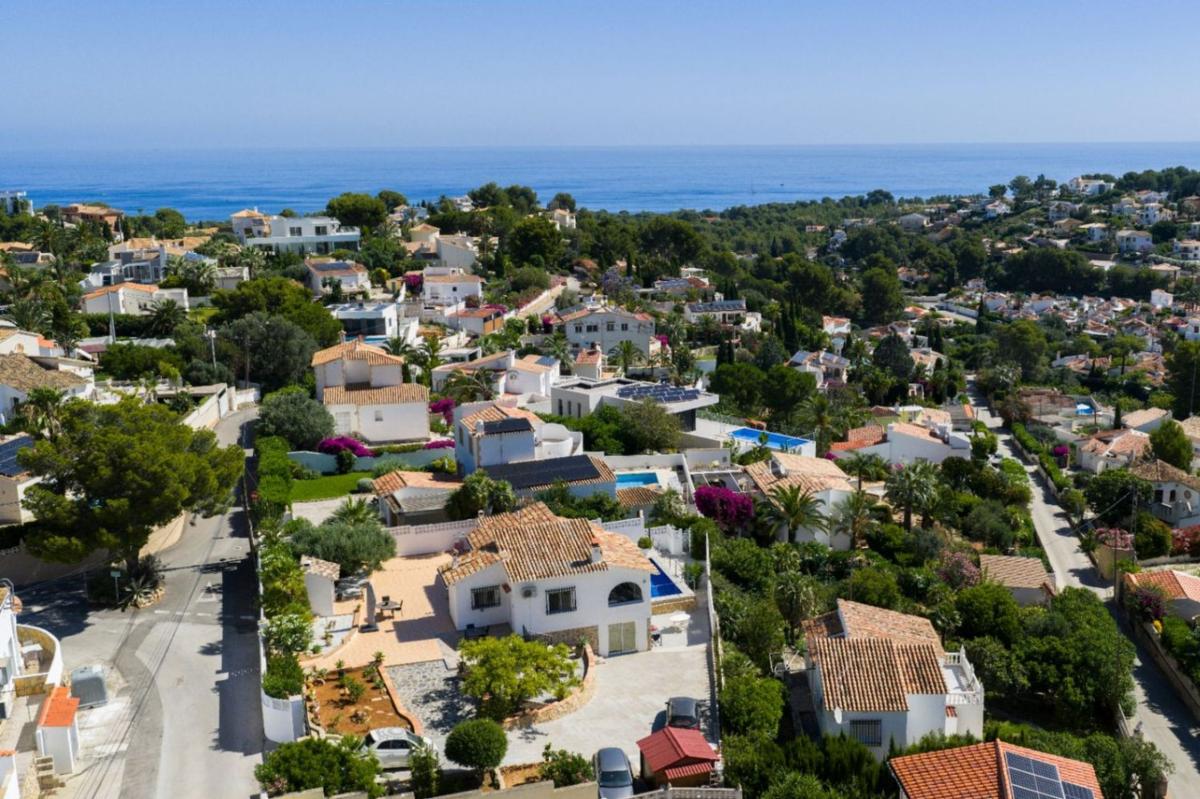Sprzedaż niezależnego domku jednorodzinnego w Casa o chalet en El Montgó, Denia, Dénia photo 3