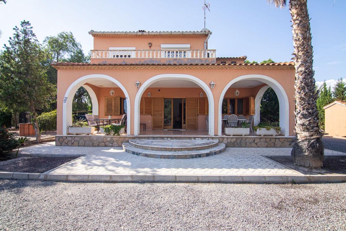 Propiedades en venta y alquiler en España photo 2