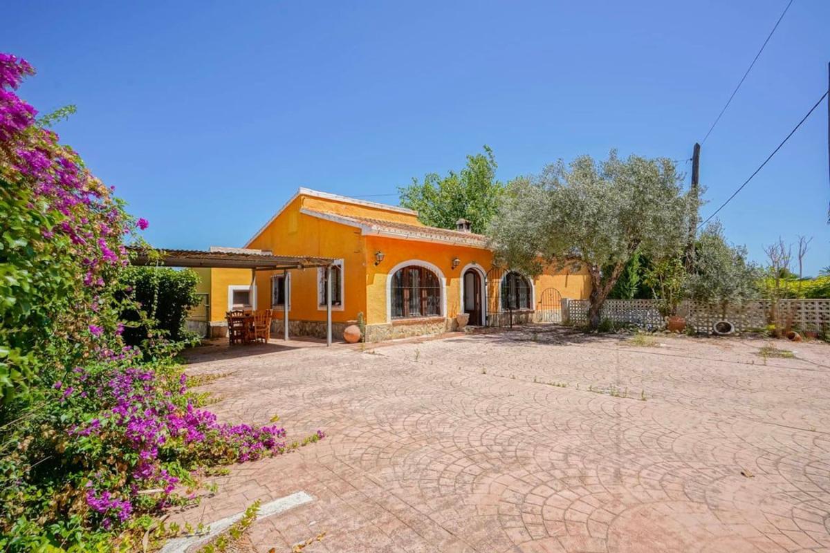 Properties for sale and rent in Spain photo 1