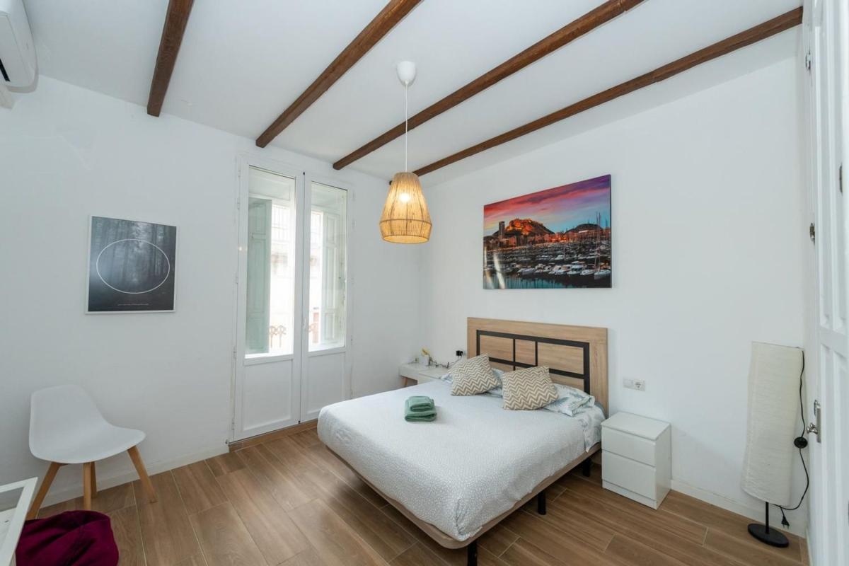 Venta de piso en Piso en Casco Histórico-Santa Cruz, Alicante / Alacant, Alicante / Alacant
photo 5