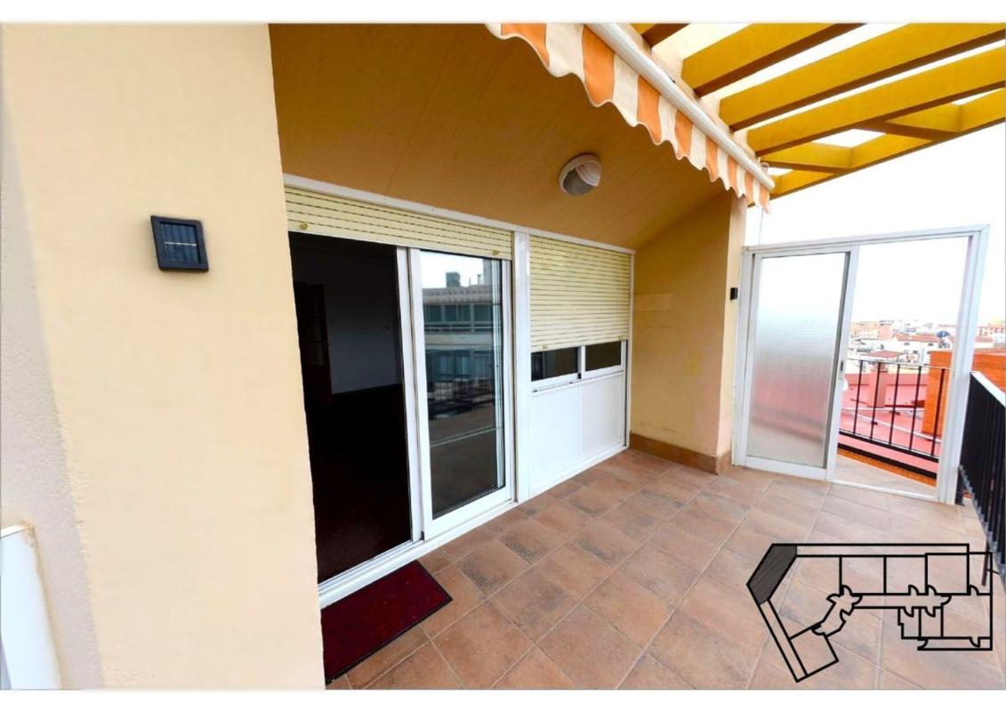 Penthouse sale in Ático en Calle Zaragoza, Casco Histórico-Santa Cruz, Alicante / Alacant, Alicante photo 3