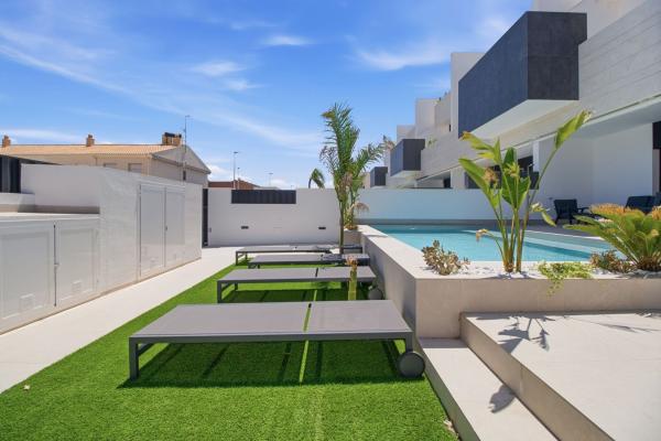 Sale of flat in Piso en Calle Vistahermosa s/n, Zona Pueblo, Pilar de la Horadada, Pilar de la Horadada
thumbnail 2