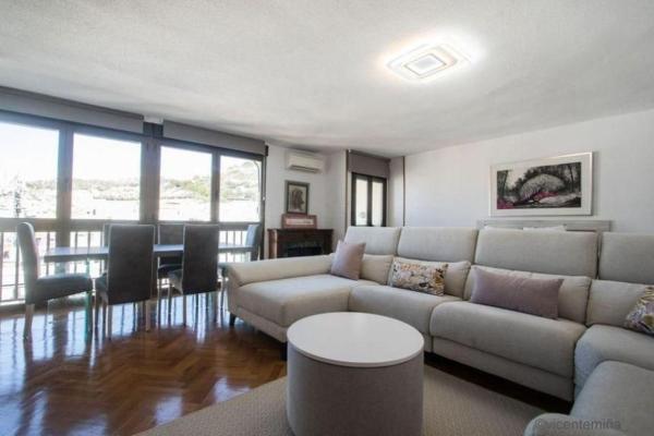 Venta de piso en Piso en Casco Histórico-Santa Cruz, Alicante / Alacant, Alicante / Alacant
photo 1
