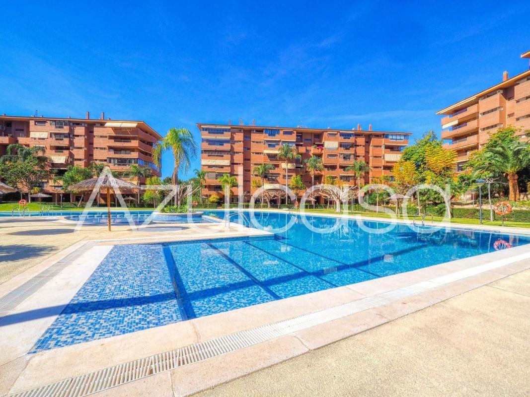 Продажа квартиры на Piso en Calle Madre Teresa de Calcuta, Vistahermosa, Alicante / Alacant, Аликанте / Алакант
photo 1