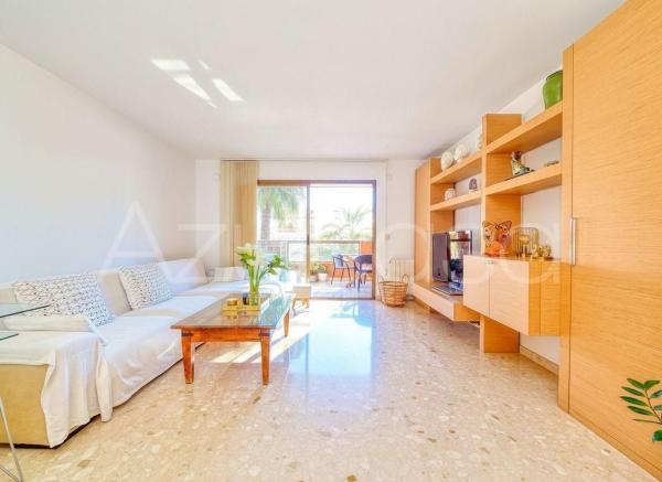 Sale of flat in Piso en Calle Madre Teresa de Calcuta, Vistahermosa, Alicante / Alacant, Alicante
thumbnail 3