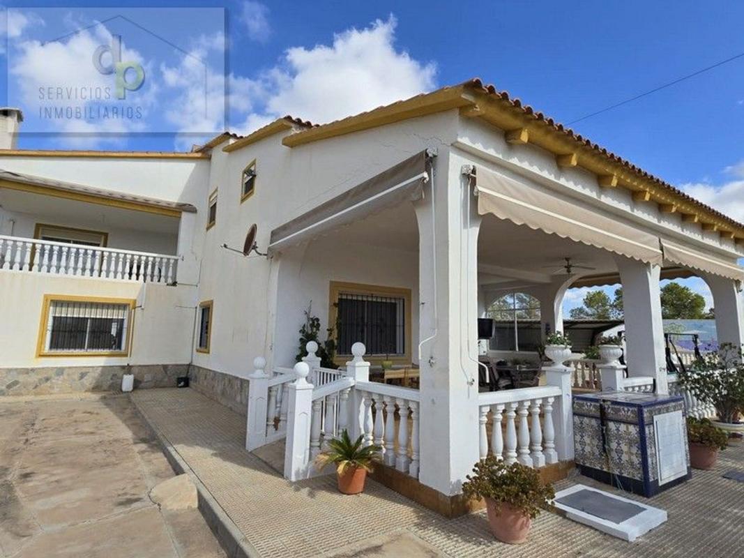 Propiedades en venta y alquiler en España photo 1