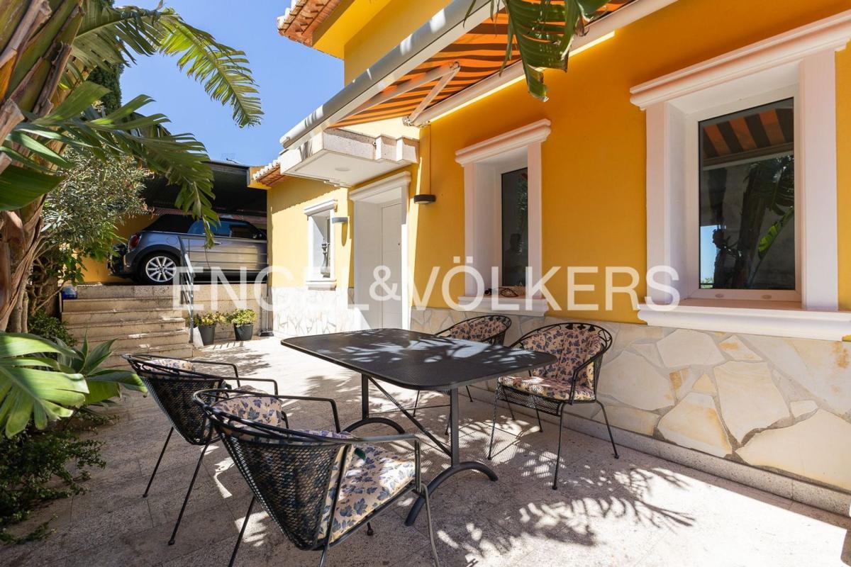 Properties for sale and rent in Spain photo 4