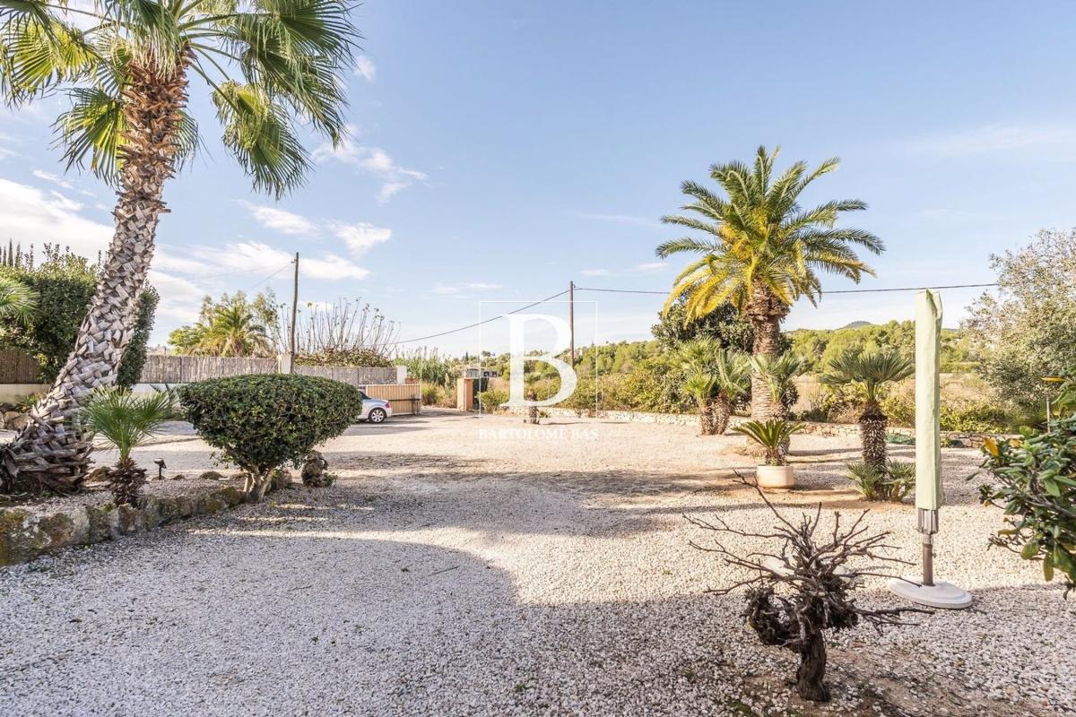 Properties for sale and rent in Spain photo 5