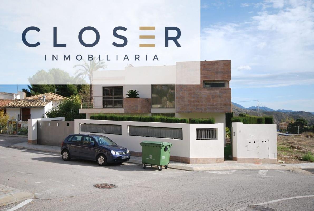 Properties for sale and rent in Spain photo 4
