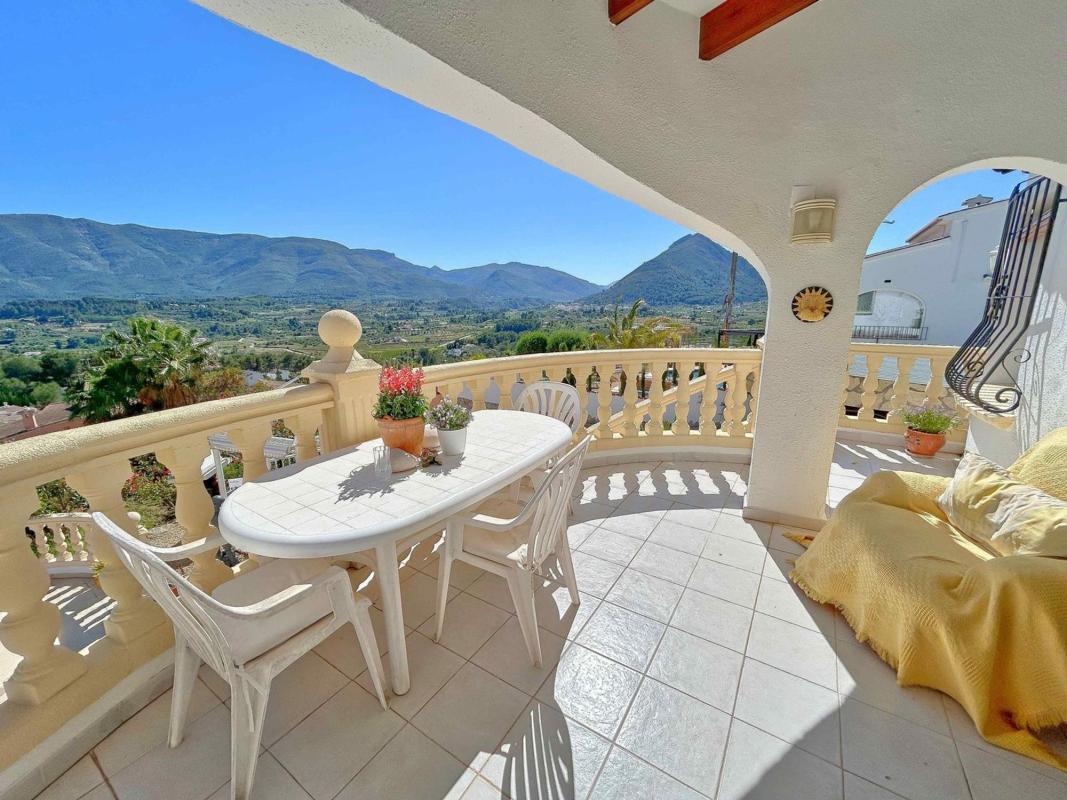 Properties for sale and rent in Spain photo 5