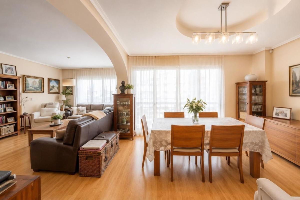 Sale of apartment in Piso en Centro Tradicional, Alicante / Alacant, Alicante
photo 1